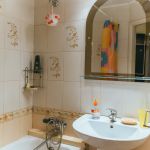 Посуточно Киев. 4-комнатная квартира в центре. Бул.Л.Украинки,9. Без посредников От 50 $ в сутки