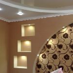 Качественная  оклейка  обоями  с  предварительной  подготовкой.