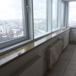 Подоконники из мрамора.