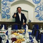 Поющие ведущие Виктор и Светлана на свадьбу.