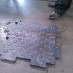 Промышленное напольное покрытие из резины для заводского цеха РЕЗИПЛИТ-20