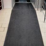 Рифленное не скользящее резиновое рулонное покрытие для входных групп подъездов и проходных