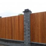 Забор. Каменный забор.Забор из профнастила.