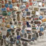 Значки, для колекционеров.