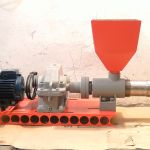 Маслопресс шнековый, олийныця, маслодавка, маслобойня, маслобойка.