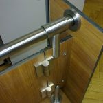 Петли самозакрывающиеся нержавеющие для сантехнических туалетных кабин, петли доводчики AISI 304