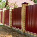 Установка заборов рассмотрим все варианты